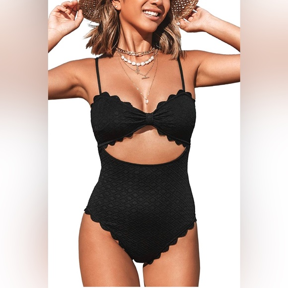 CUPSHE Women's One Piece Swimsuit Sexy Black Cutout Scallop Trim Bathing Suit - Picture 1 of 5